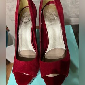 Jessica Simpson heels